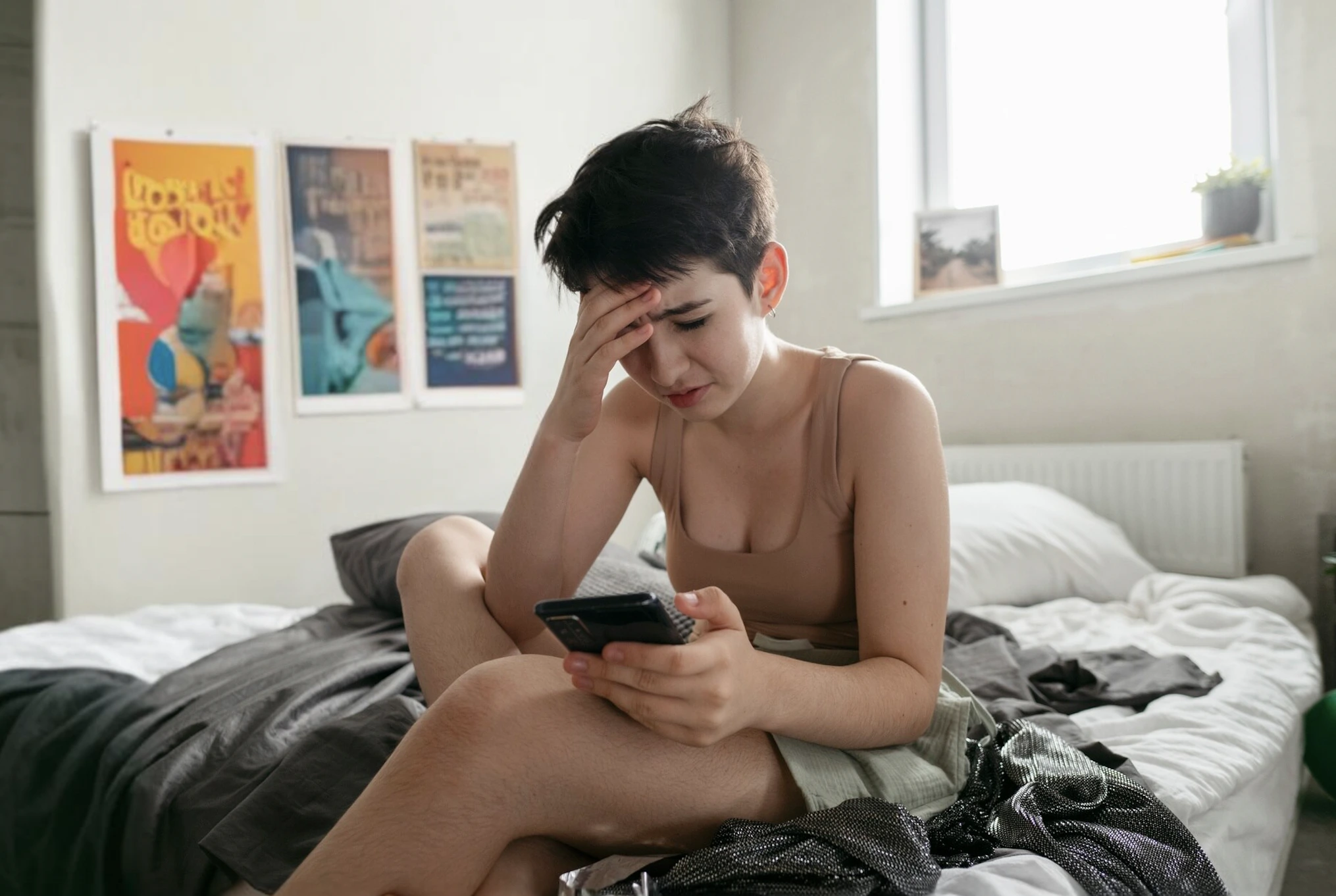 Instagram lance de nouvelles fonctionnalit&eacute;s pour lutter contre les arnaques de sextorsion visant les adolescents