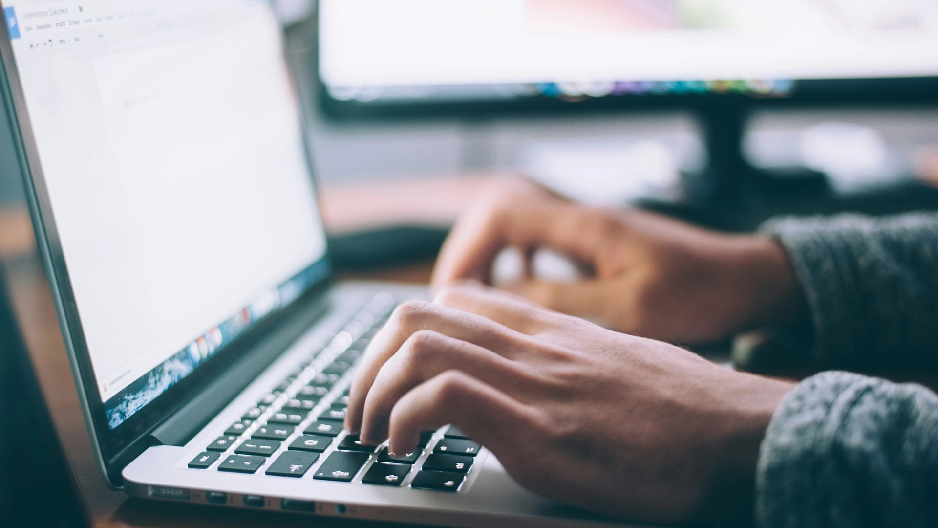 Des chercheurs r&eacute;v&egrave;lent que les &eacute;tudiants qui utilisent des mod&egrave;les d&rsquo;IA pour r&eacute;diger des dissertations font face &agrave; des d&eacute;fis cognitifs